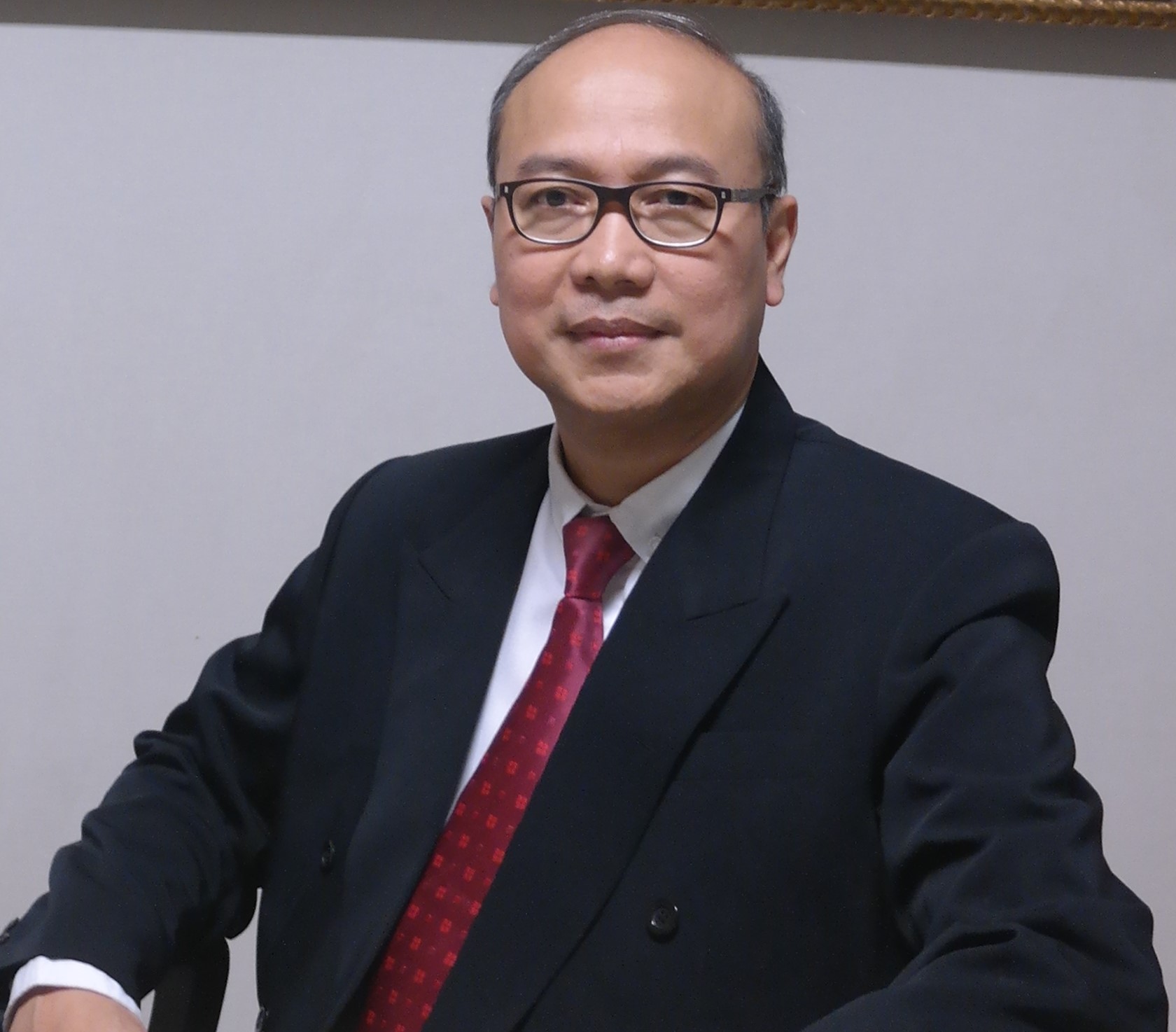 Indra Novandi (Direktur Utama)